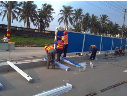 成都市pvc標(biāo)準(zhǔn)圍擋高度>pvc圍擋多少錢一平